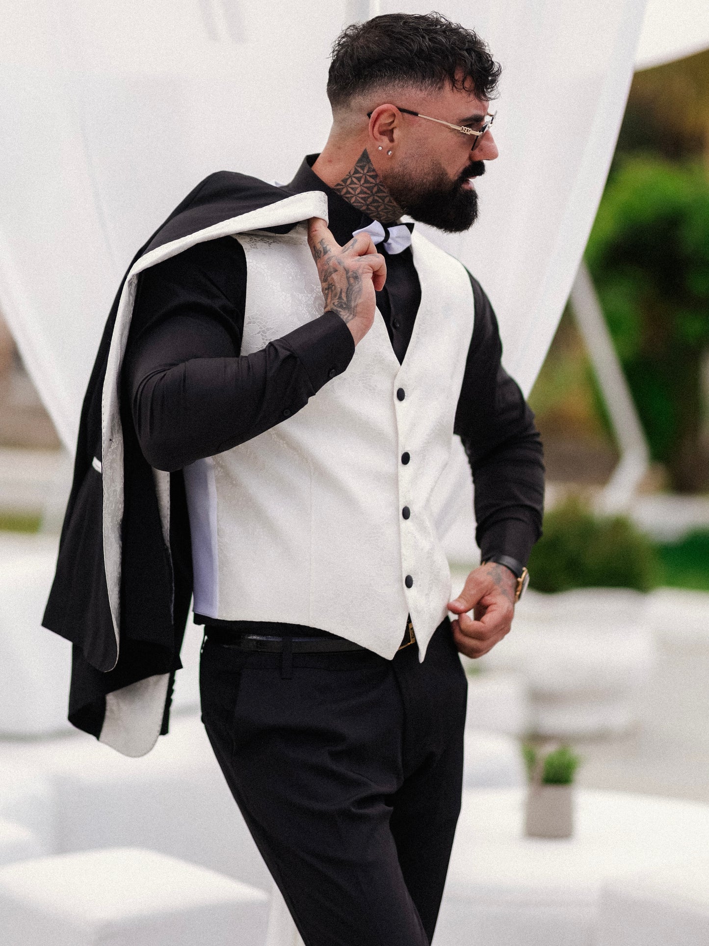 Abito Smoking con Gilet Damascato Bianco