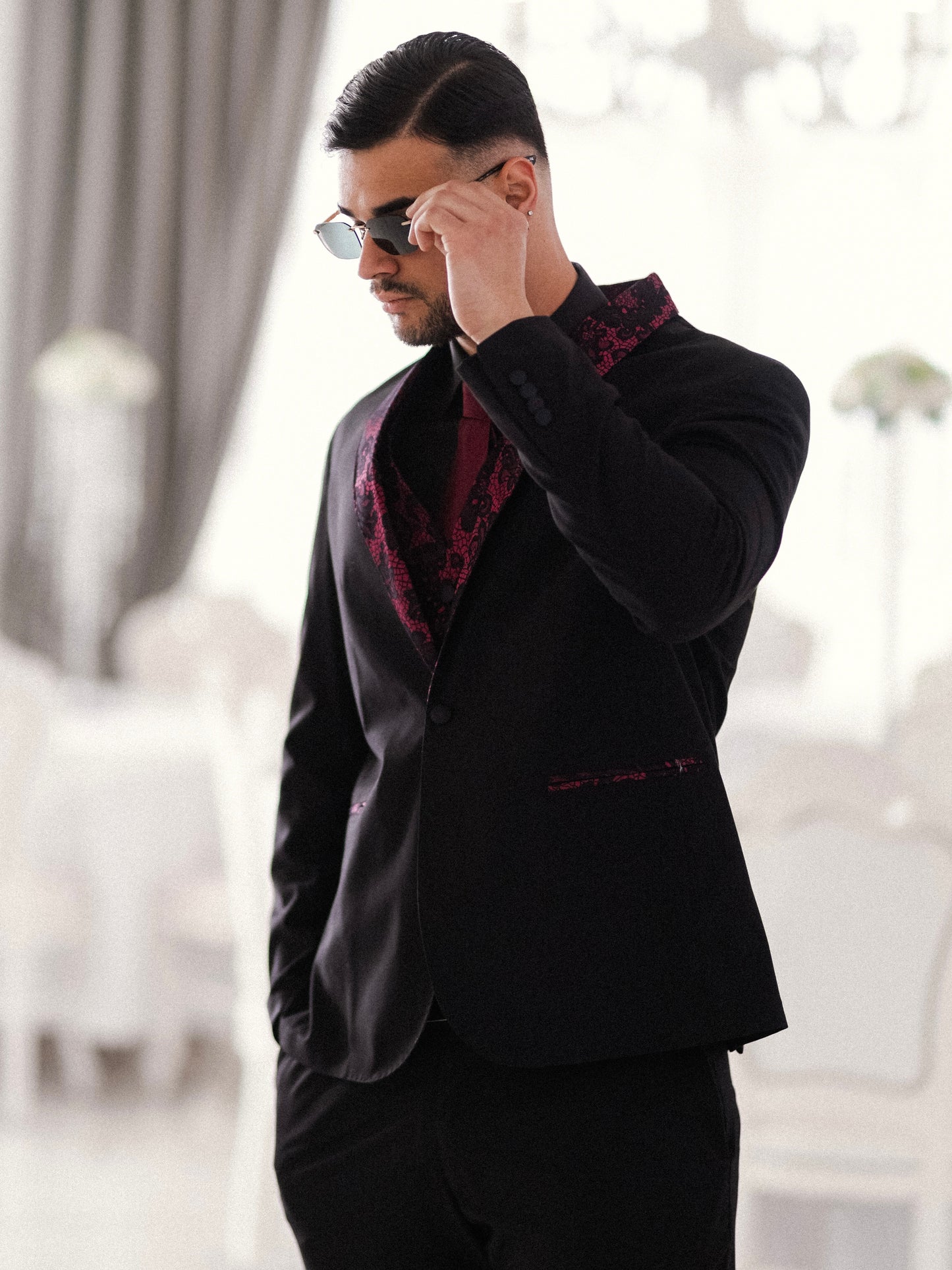 Abito Smoking con Gilet Damascato Bordeaux
