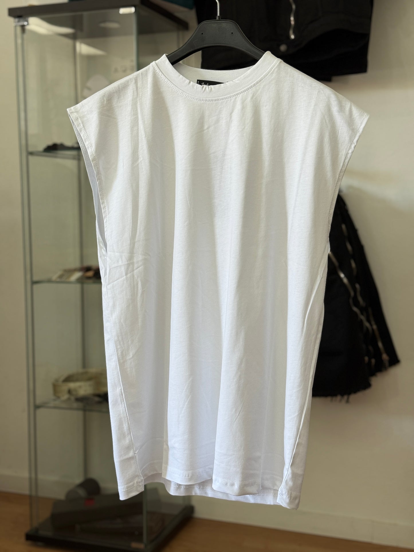T shirt smanicata bianca